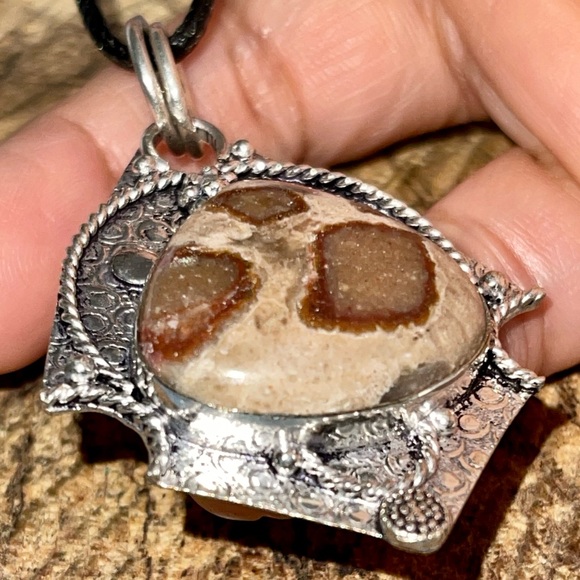 Garnet in Limestone Pendant 2 1/4” - Picture 3 of 14
